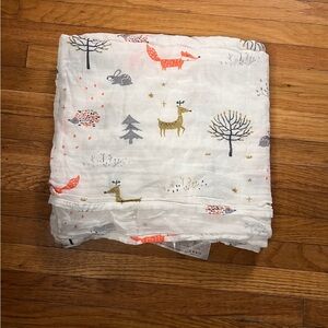Upsimples White Muslin Swaddle Blanket with Animal Print nwot